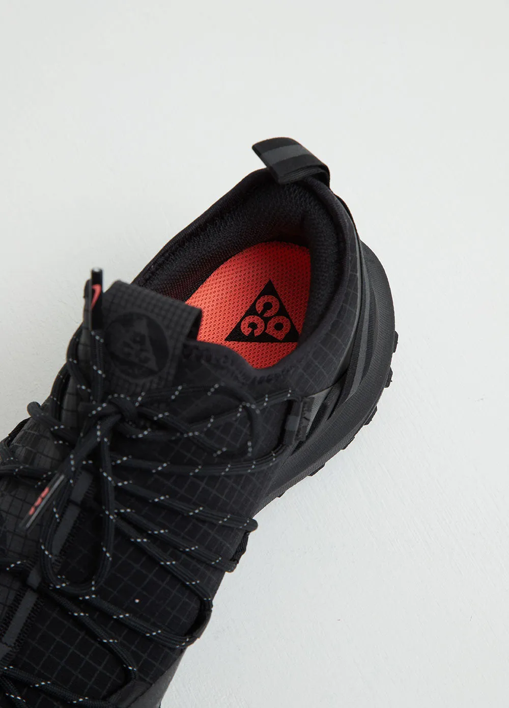 ACG Mountain Fly Sneakers