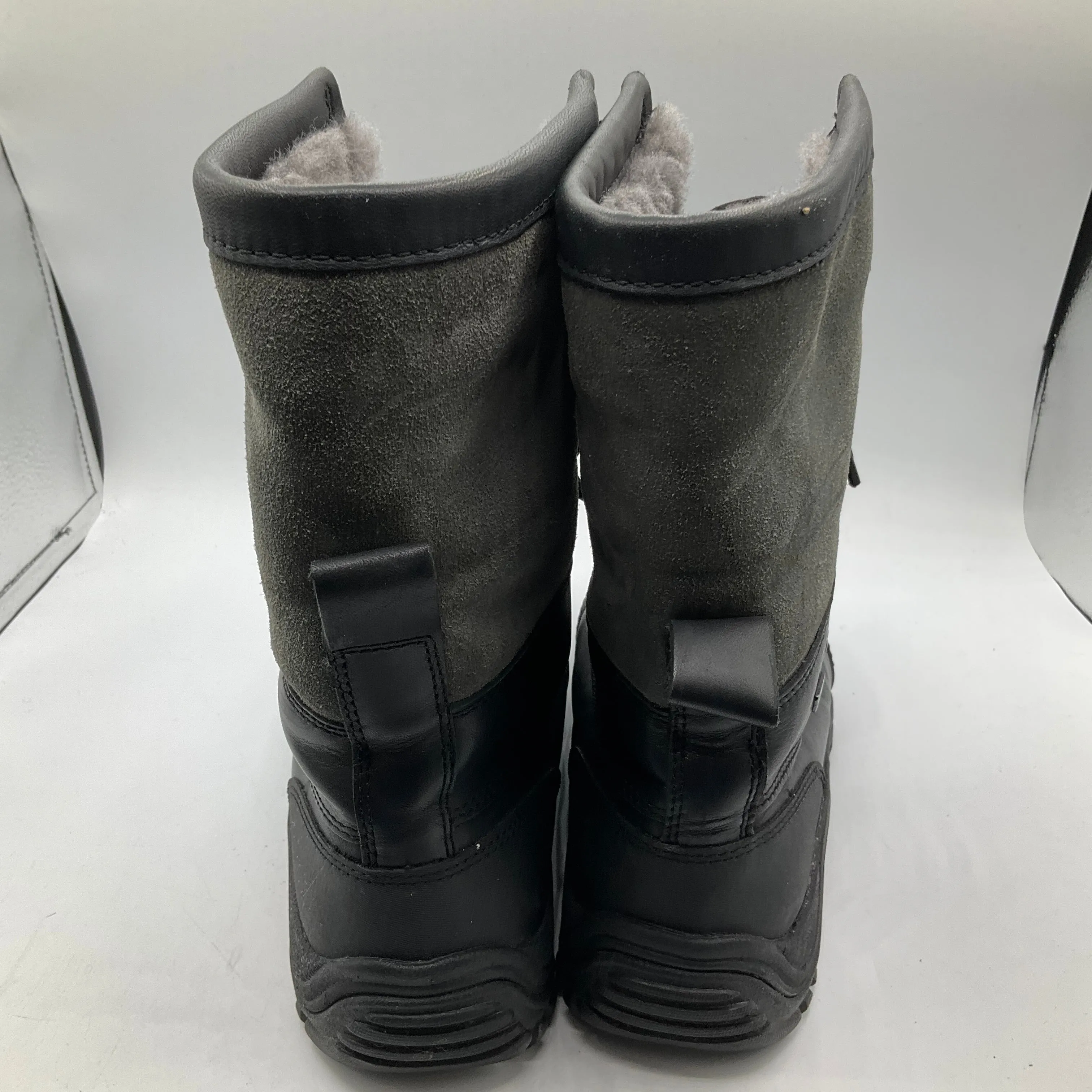 Black Boots Snow Ugg, Size 7