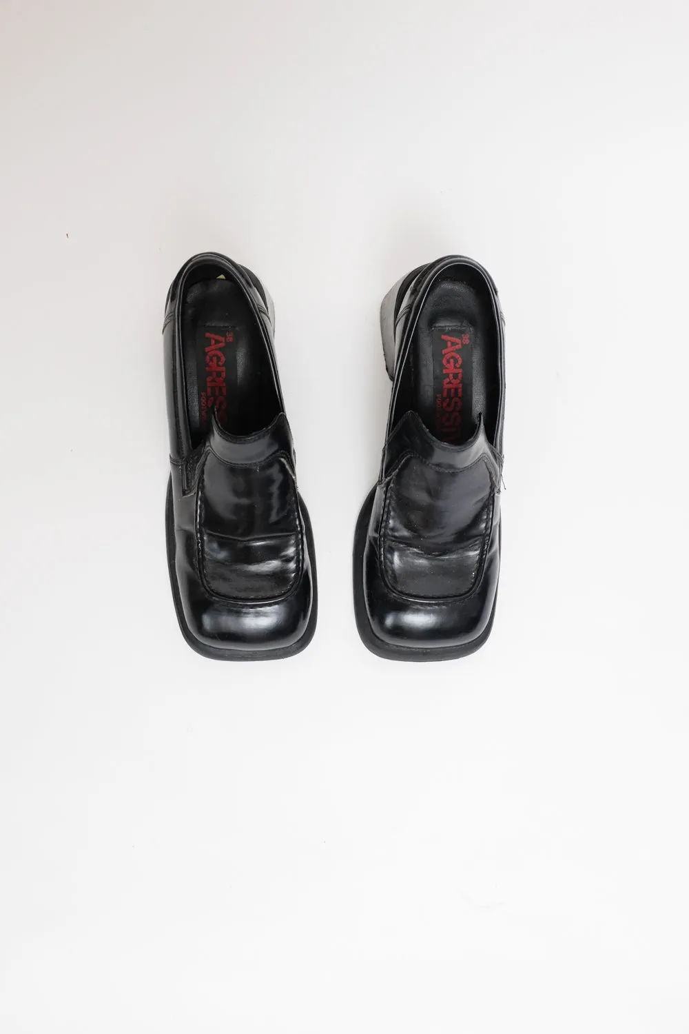 BOLD BLACK VINTAGE LEATHER LOAFERS 38