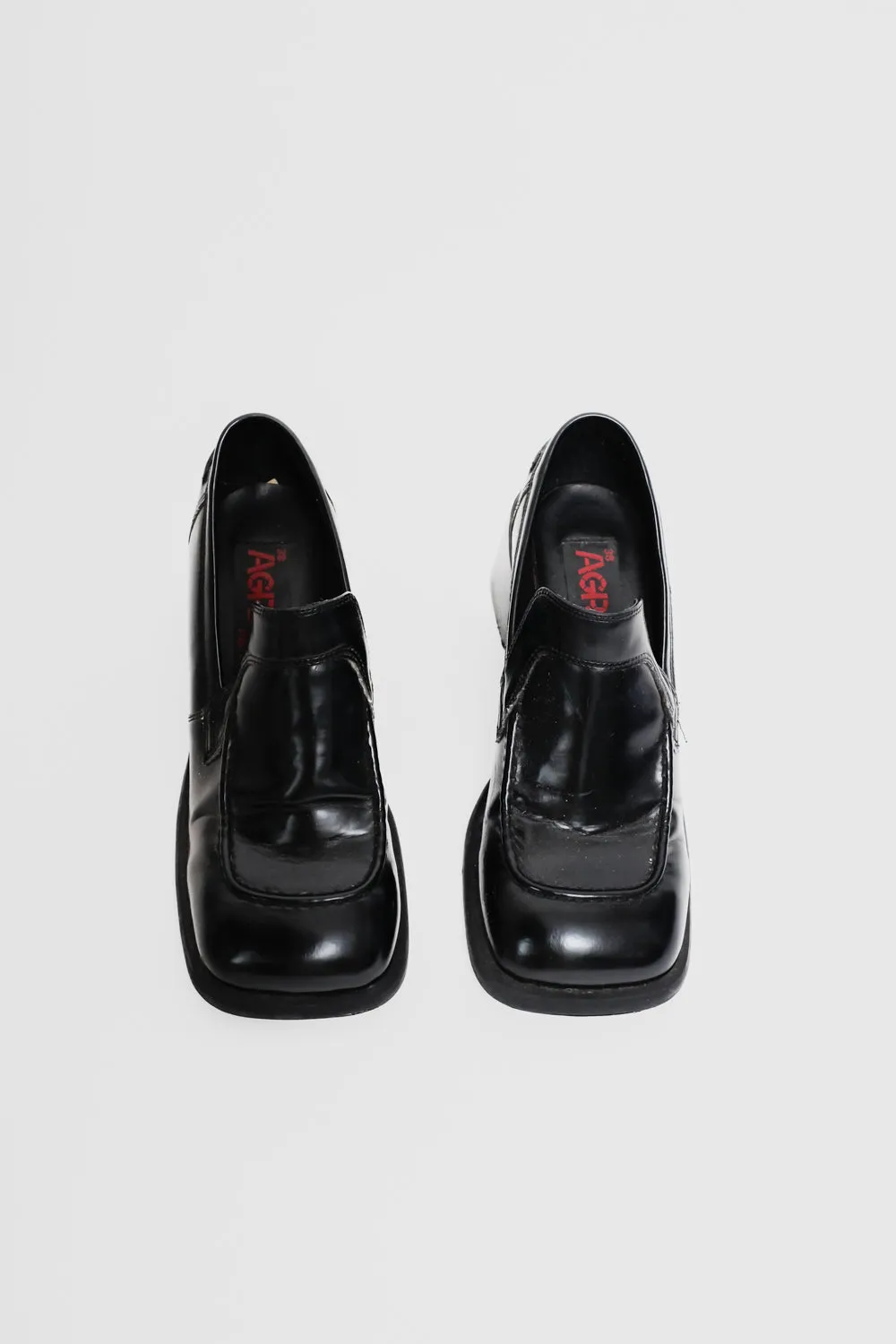 BOLD BLACK VINTAGE LEATHER LOAFERS 38