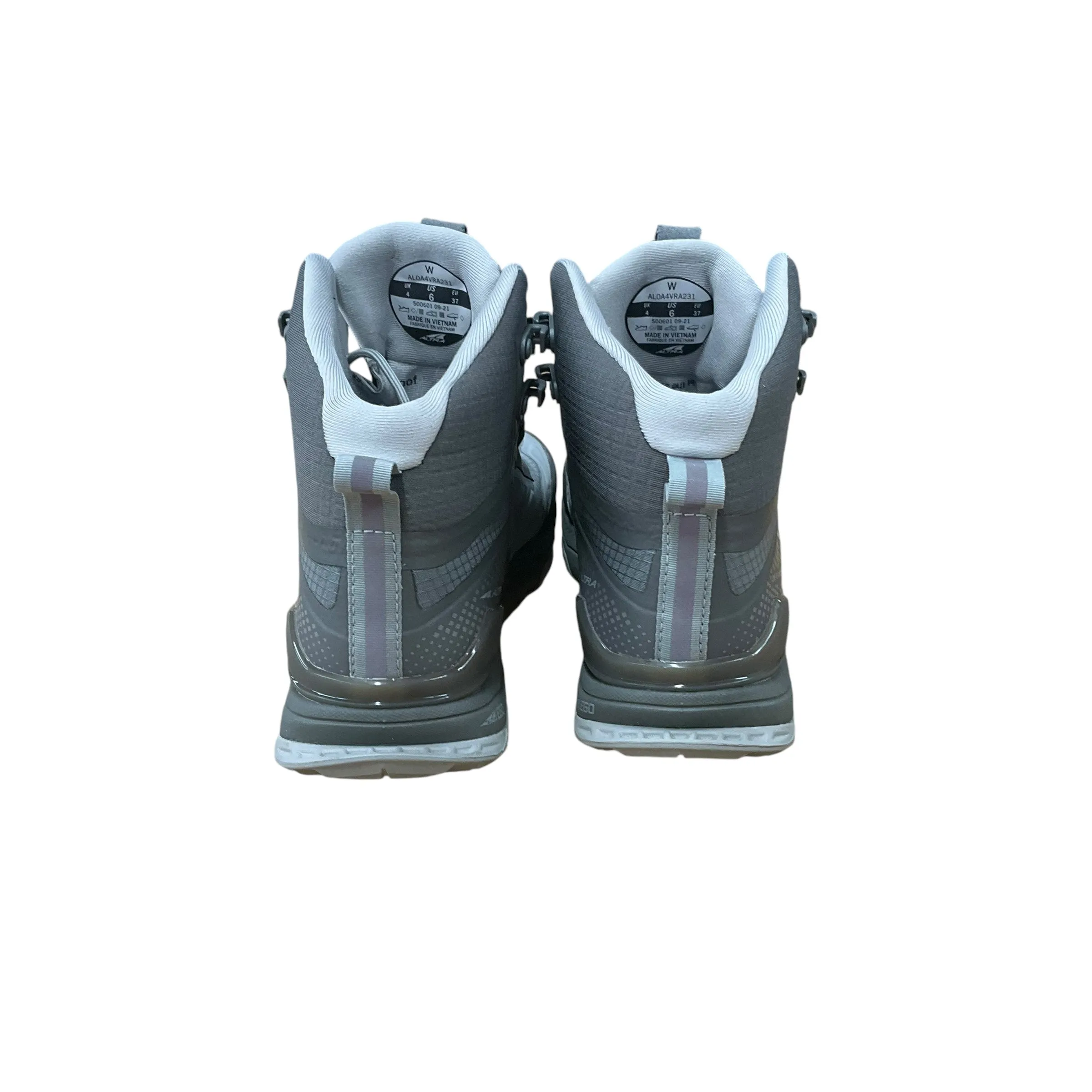 Boots Hiking By Cma In Grey, Size: 6