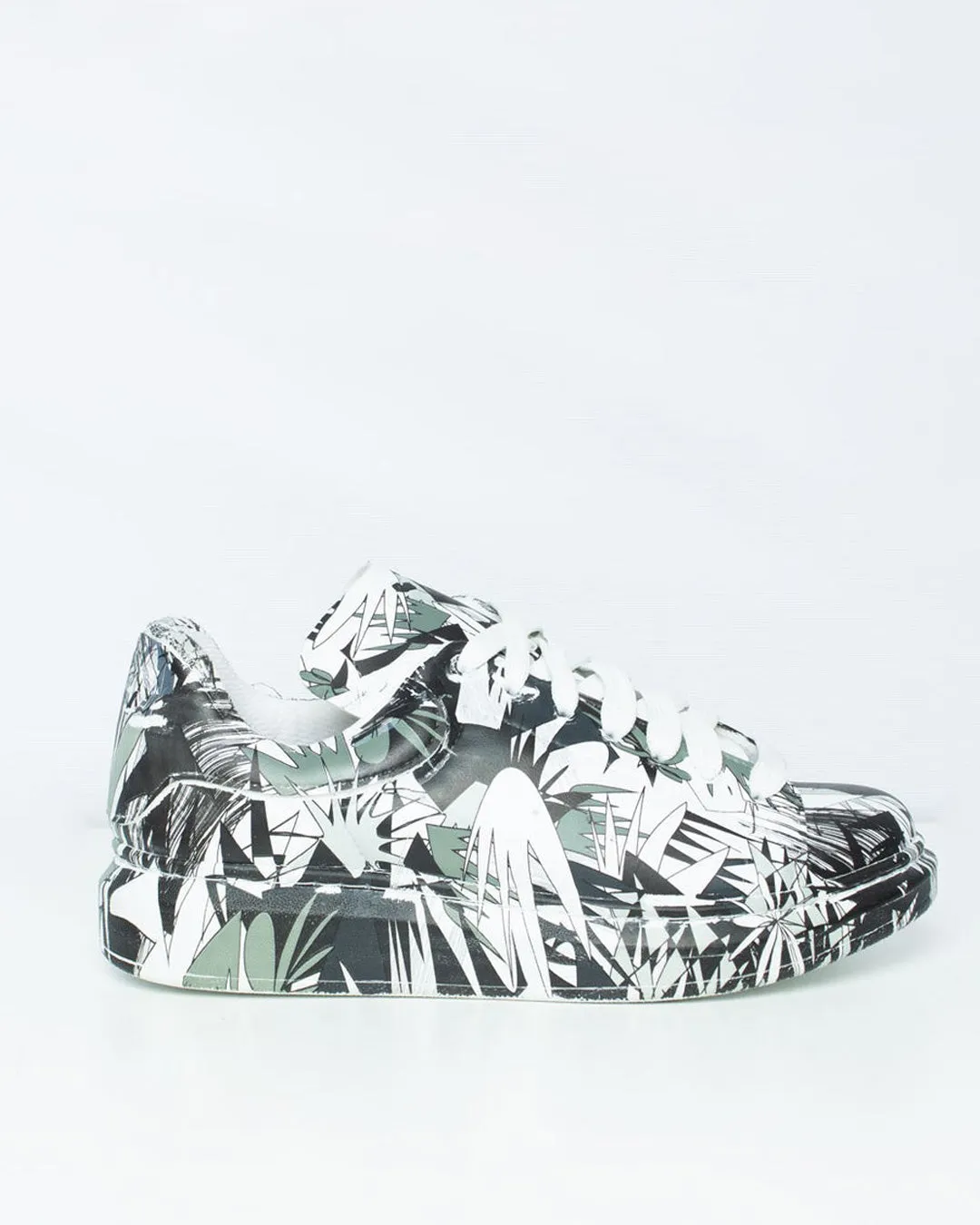 Calvano Black print sneakers