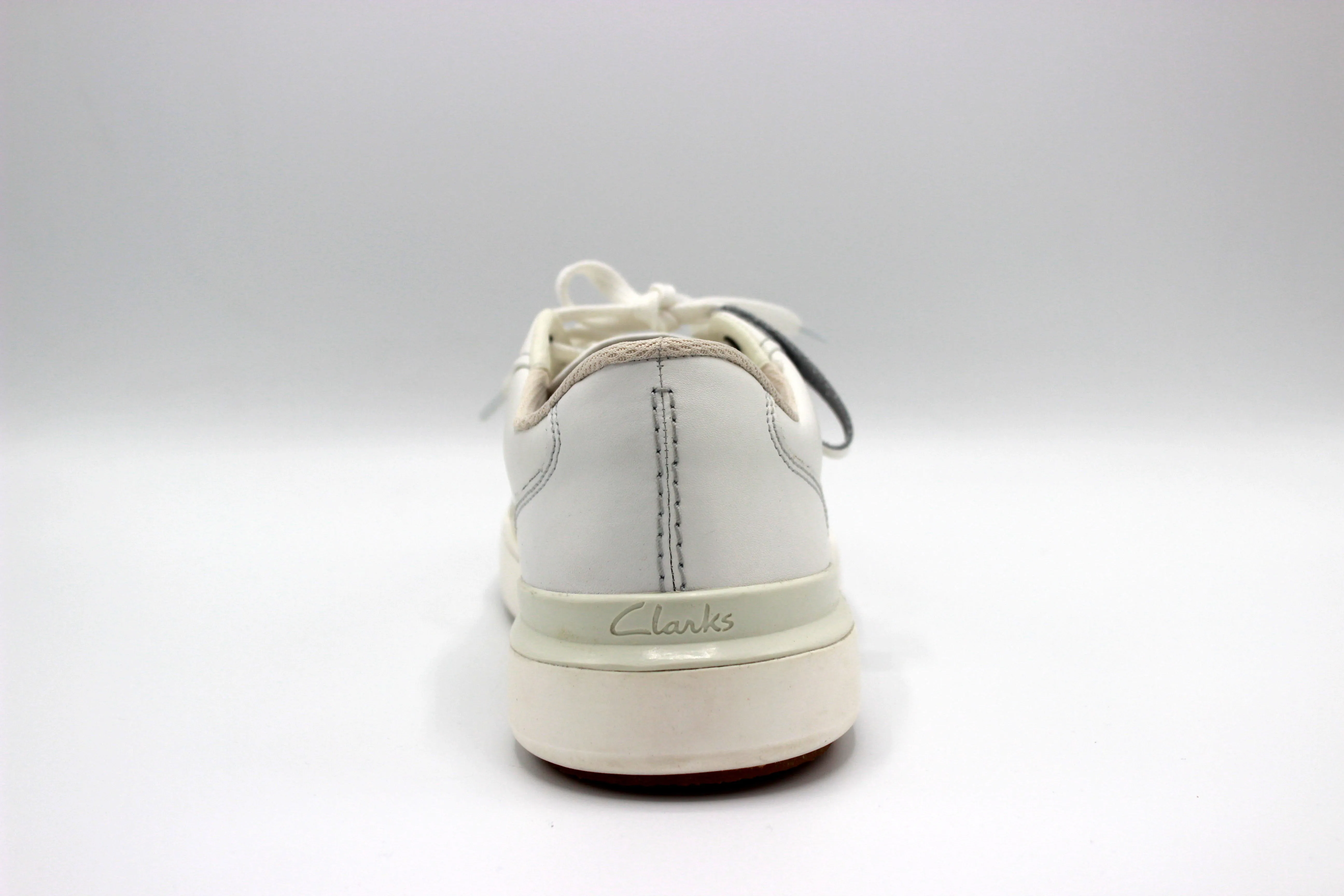 CLARKS Court Lite Move white