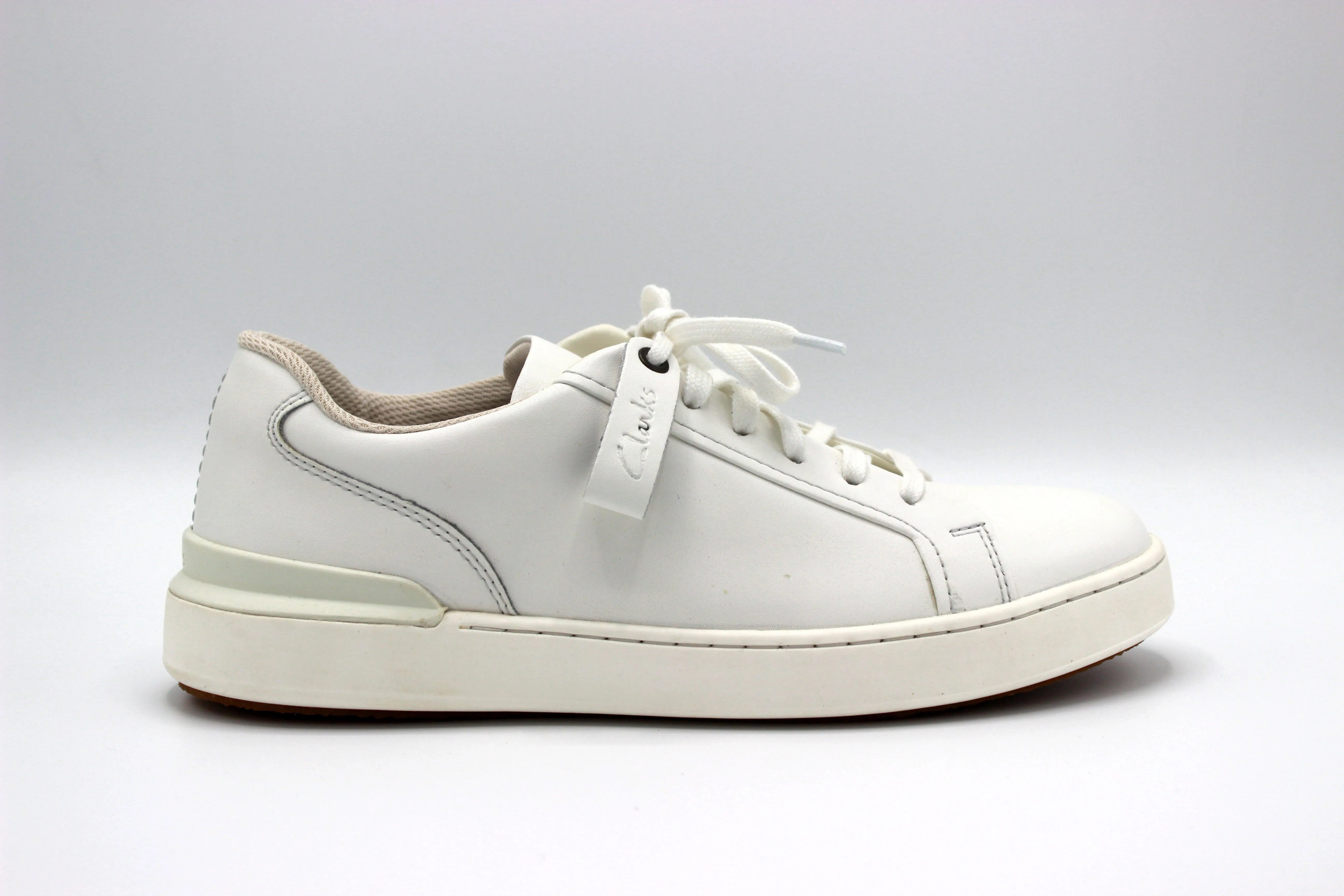 CLARKS Court Lite Move white