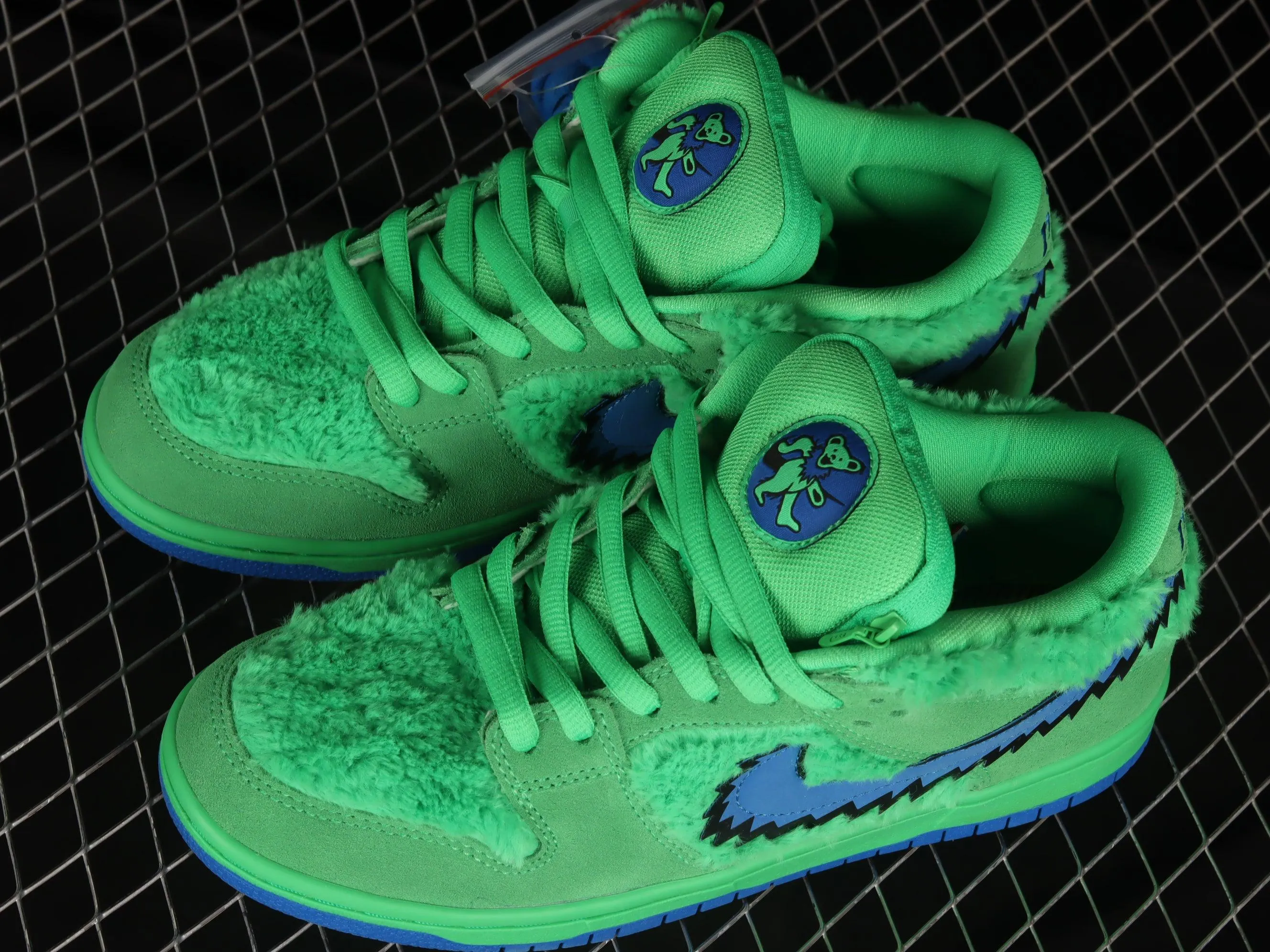 Dunk SB Low 'GD Bears Green'