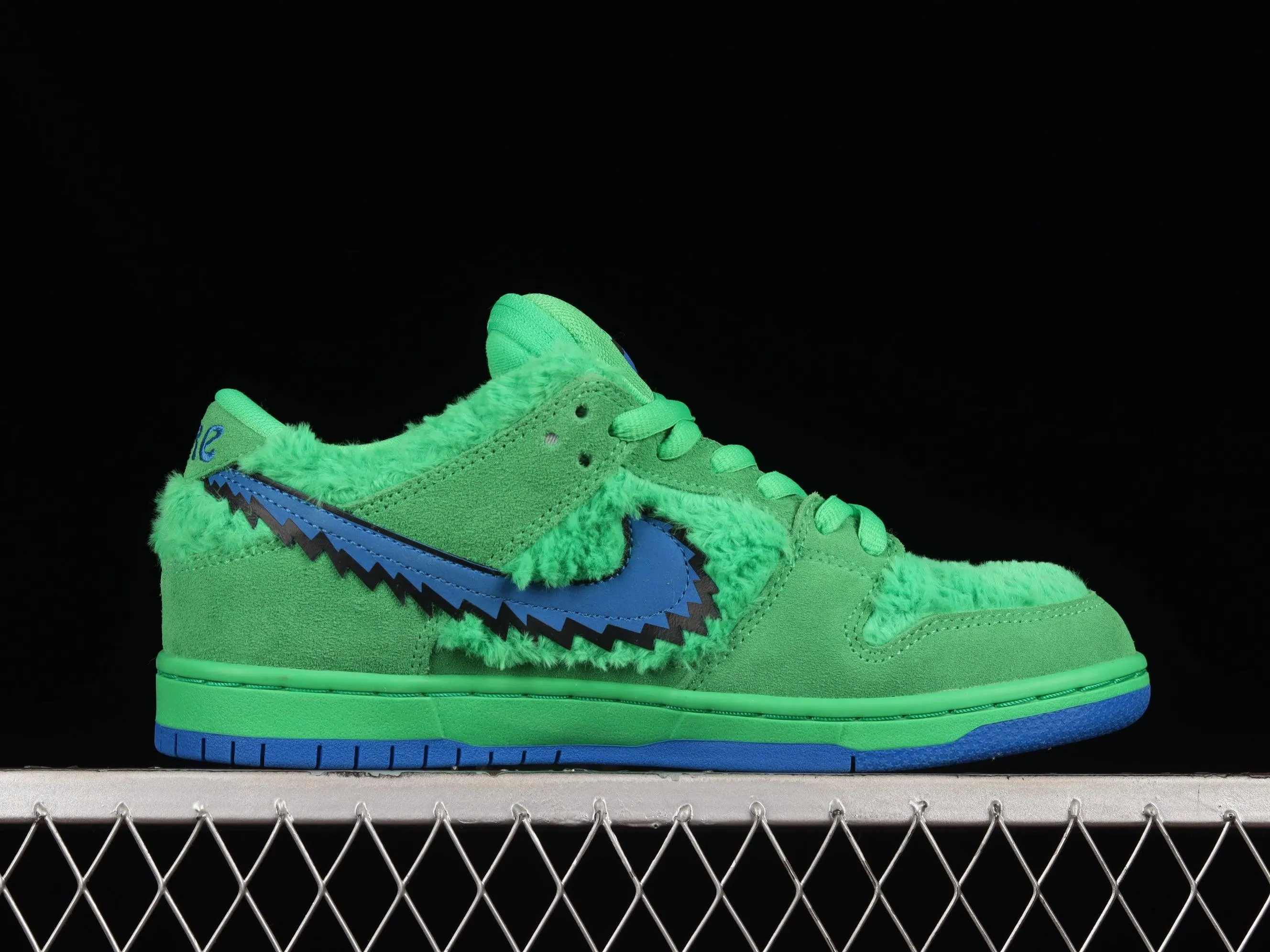 Dunk SB Low 'GD Bears Green'