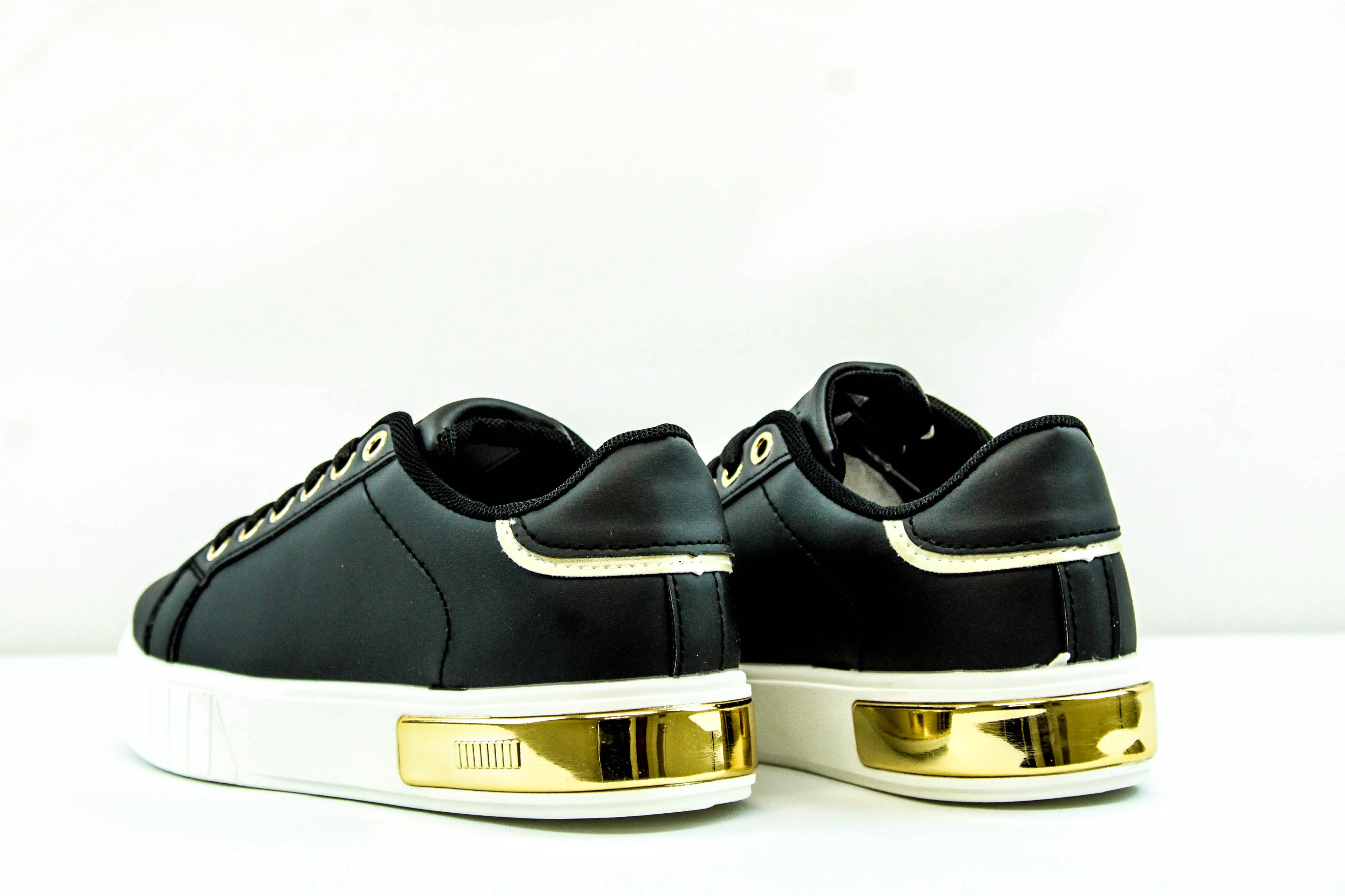 K7 Black Gold  Dephney Sneakers